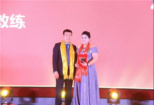 宇航人“宇时俱进，本质引航” 2019宇航商城表彰大会盛大召开