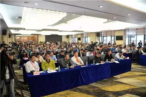 �������³����滱����Ӧ���μӵڶ����й������ʳ�þ����