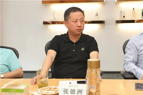 苏州市滨海商会2020年上半年恳谈会在绿叶科技集团召开