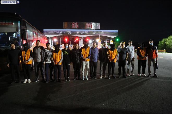 下载 (1).jpg 下载 (1).jpg
