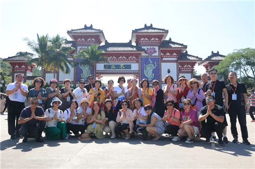 荣光绽放,梦想起航!荣格带你看世界•三亚奢享之旅”闪耀绽放!