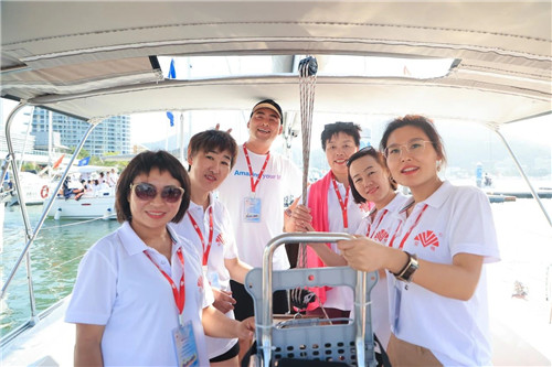 荣光绽放,梦想起航!荣格带你看世界•三亚奢享之旅”闪耀绽放!