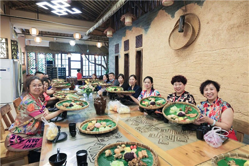 荣光绽放,梦想起航!荣格带你看世界•三亚奢享之旅”闪耀绽放!