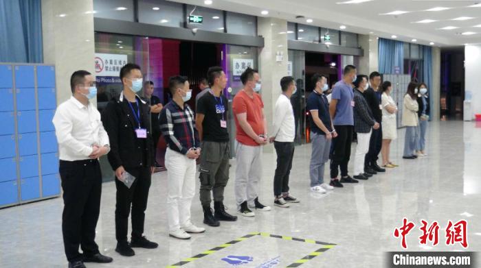 图为犯罪嫌疑人。警方供图 图为犯罪嫌疑人。警方供图