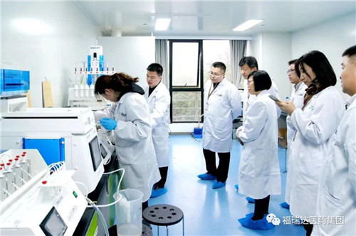 福瑞达医药集团与百诚医药在杭州签订战略合作协议