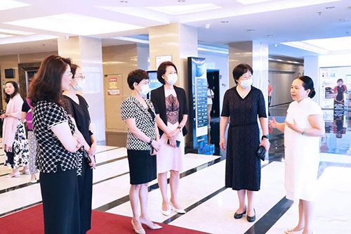 枣庄市妇联、女企业家协会领导一行参观安然